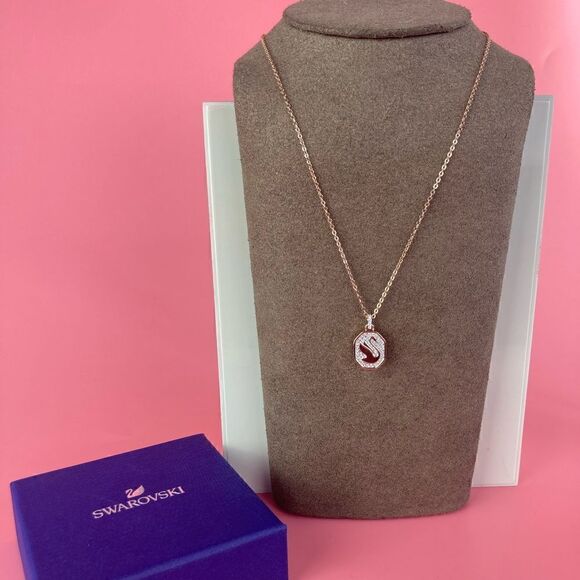 Swarovski Set ( necklace,earrings,bracelet) - Picture 3 of 9